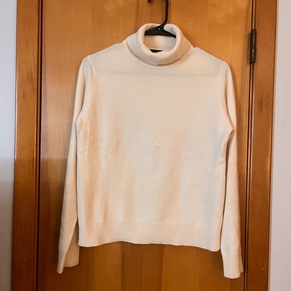 Cashmere sweater - Picture 6 of 8